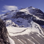 Yala Peak (5 732 m / 18 806 ft)