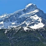 Mount Columbia (3 747 m / 12 293 ft)