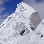 Lobuche (6 145 m / 20 161 ft)