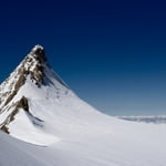 Hinter Fiescherhorn (4 025 m / 13 205 ft)