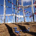 Prayer Flags en route Lhuntse | http://bhutantraveltrips.com