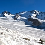 North Ridge, Donguzorun-Cheget-Karabashi (4 454 m / 14 613 ft)