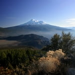 Mount Shasta (4 322 m / 14 180 ft)