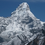 Ama Dablam (6 812 m / 22 349 ft)