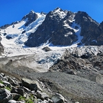 chanchakhi (4 462 m / 14 639 ft)