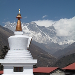Everest base camp trek 14 days .