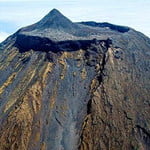 Ponta do Pico (2 351 m / 7 713 ft)