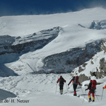 Putha Hiunchuli (7 246 m / 23 773 ft)