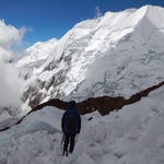 Illimani (6 462 m / 21 201 ft)