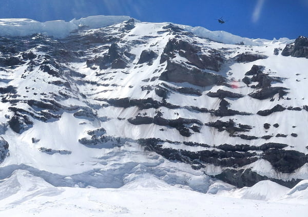 4 Climbers Stranded on Treacherous Mount Rainier Route