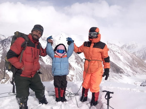 10-year-old Pakistani Girl Becomes World’s Youngest to Scale 7,000m Mountain