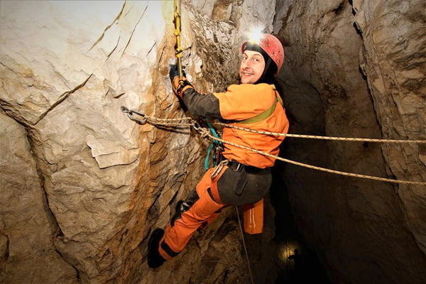 Speleologist Pavel Demidov Died Descending Into an Unexplored Cave in Arabica