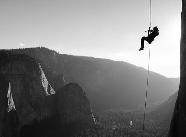 Italian Paraclimber Scales El Capitan Zodiac in Yosemite
