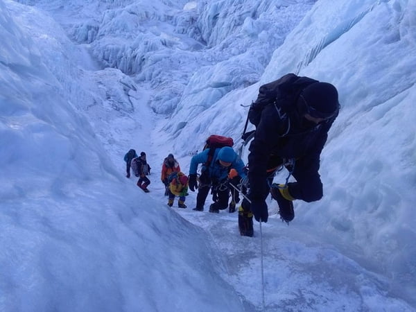 Everest Climbing Permit: Expedition handling agency faces action for forgery