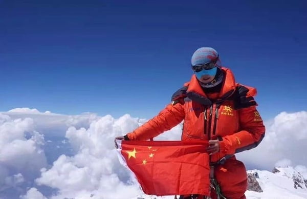 Luo Jing becomes first Chinese female mountaineer to conquer 14 eight-thousanders