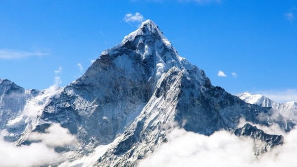 Nat Geo's Instagram interactive lets you experience climbing Mount Everest