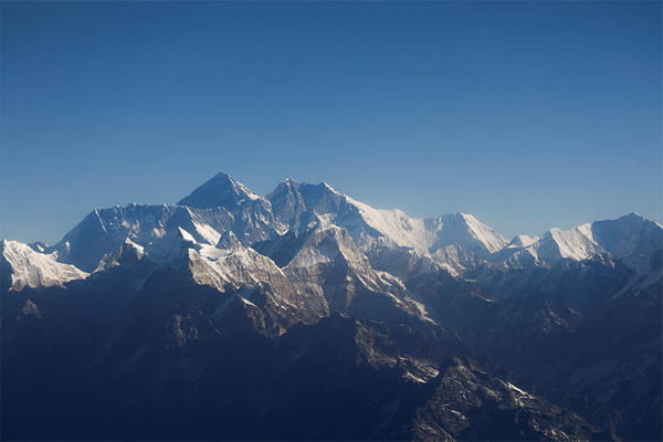 Coronavirus fear rattles Everest climbing season