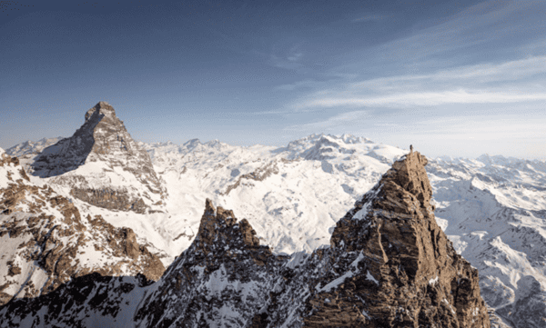 Italian Pair Complete First Winter Linkage of Matterhorn and Grandes Murailles