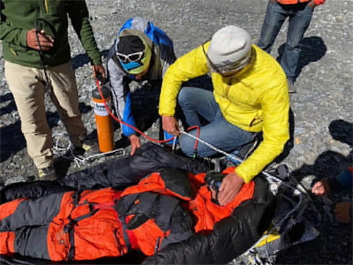 Malaysian Climber Survived on My Oxygen: Guide  