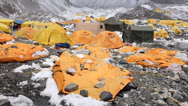 Melting Mount Everest Glaciers Reveal Dead Climbers' Bodies: Report