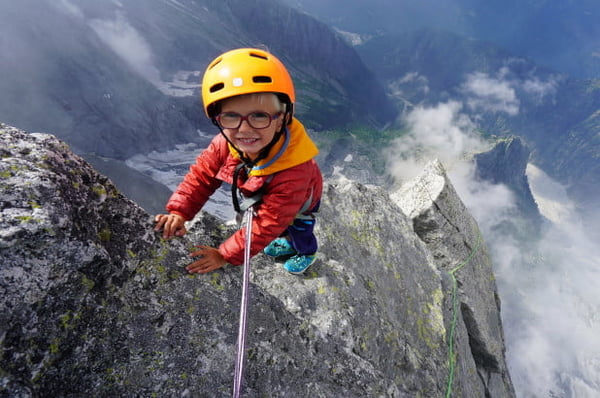 Toddler may be youngest climber to reach top of 10,000-foot mountain