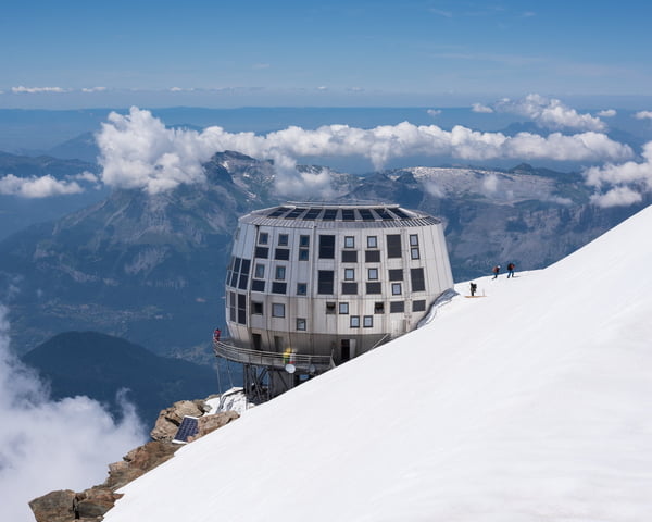 Overcrowded and More Dangerous, Mont Blanc Faces a Crisis