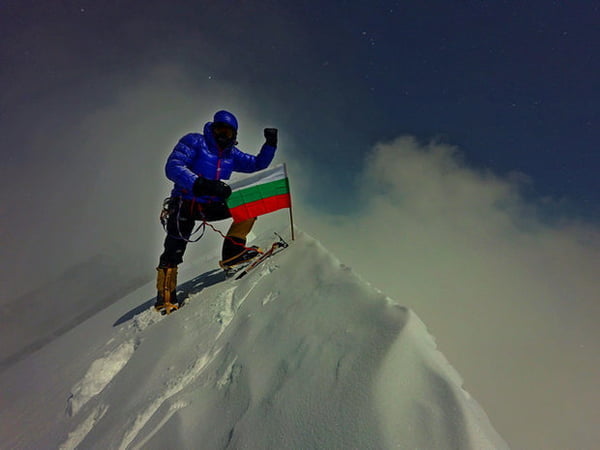 Search for top Bulgarian mountaineer missing in bid to reach Tibetan summit