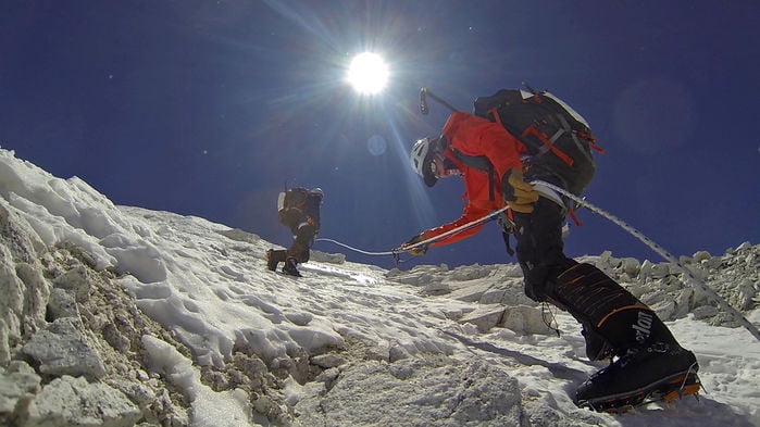 Two climbers are trying to recreate NASA’s twin study—on Mount Everest