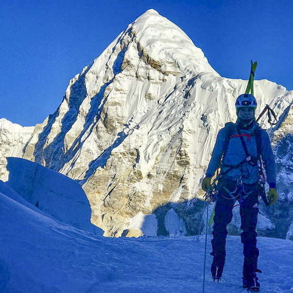 Two climbers are trying to recreate NASA’s twin study—on Mount Everest
