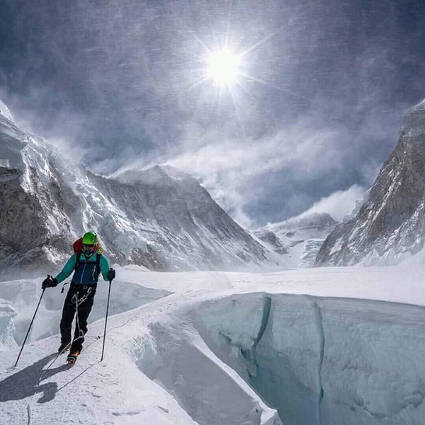 Tenji Sherpa scales Mt Everest in memory of Ueli Steck