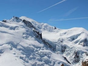 Image of Arete des Cosmiques, up via Mont Maudit, down via Le Nid d'Aigle, Cosmic ridge, Mont Blanc (4 810 m / 15 781 ft)