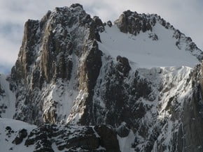 Image of Crown Peak, Korona (4 860 m / 15 945 ft)