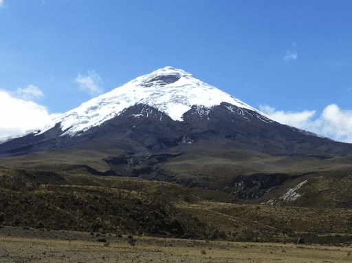 Climbing Cotopaxi (5 897 m) in 2 days
