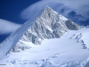 Image of Gasherbrum III Feng (8 035 m / 26 362 ft)