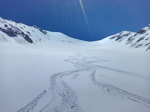 Arabel' plateau. Spring ski-tour on glaciers.