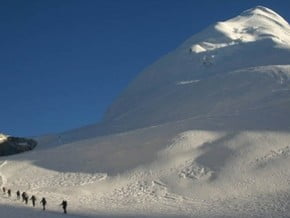 Image of Pharchamo Peak (6 273 m / 20 581 ft)