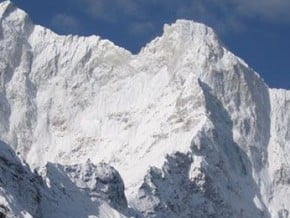 Image of Chomo Lonzo (7 790 m / 25 558 ft)