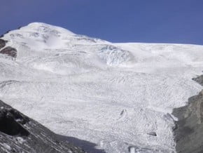 Image of Mururata (5 871 m / 19 262 ft)