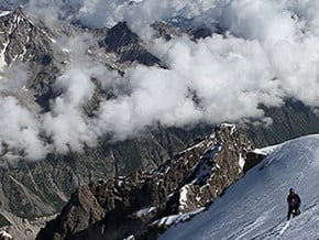 Image of via West Ridge, Dykhtau (5 204 m / 17 074 ft)