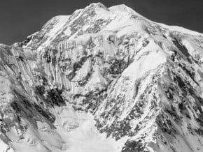 Image of Mount Logan (5 959 m / 19 551 ft)