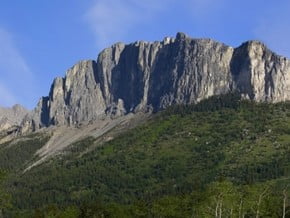 Image of Yamnuska (2 240 m / 7 349 ft)