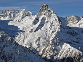 Image of Belalakaya (3 861 m / 12 667 ft)