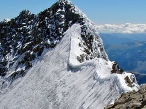 Image of Spalla Ridge, Piz Bernina (4 049 m / 13 284 ft)
