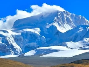 Image of Shishapangma (8 027 m / 26 335 ft)